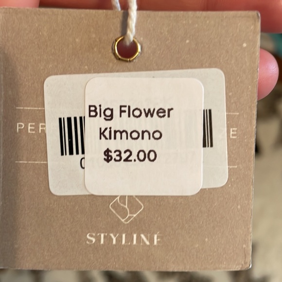 Flower Kimono / Beach Cover Up - Picture 6 of 6